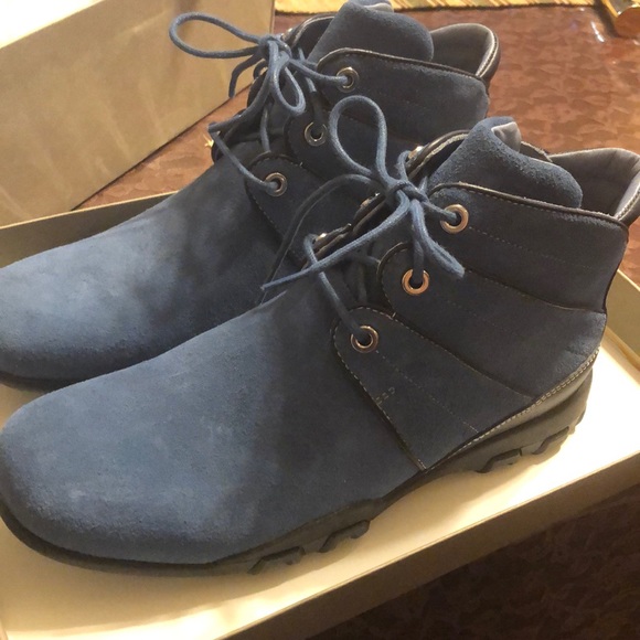 Suede boots - Picture 1 of 6